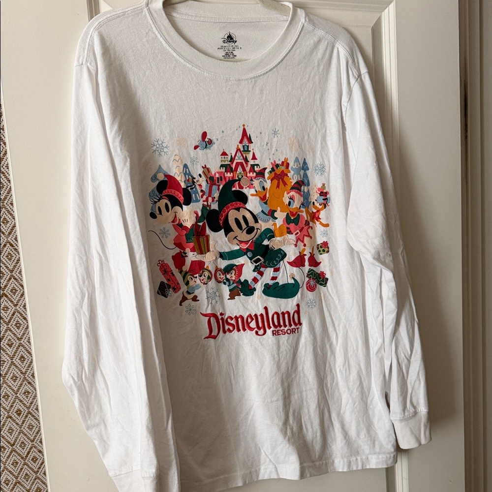 Unisex Disneyland Resort Embroidered Tee